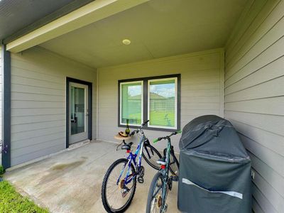 New construction Single-Family house 10417 Plateau Point Trail, Conroe, TX 77384 - photo 28 28