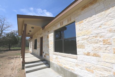 New construction Single-Family house 146 Hickory Run, La Vernia, TX 78121 - photo 24 24