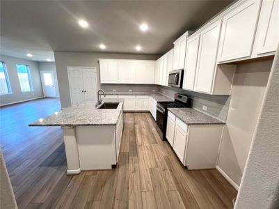 New construction Single-Family house 12910 Lime Stone Lane, Conroe, TX 77303 Madison Homeplan- photo 9 9