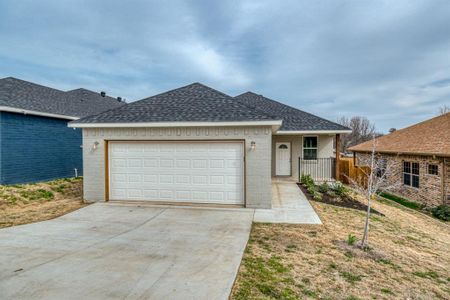 New construction Single-Family house 1320 Liberty Street, Weatherford, TX 76086 - photo