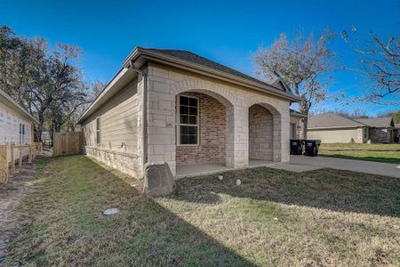 New construction Single-Family house 819 Oneal Street, Greenville, TX 75401 - photo 2 2
