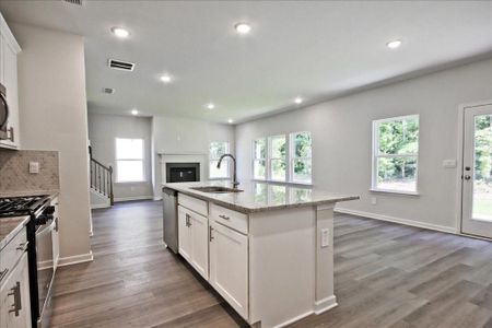 New construction Single-Family house 7751 Richmond Trail, Fairburn, GA 30213 - photo 19 19