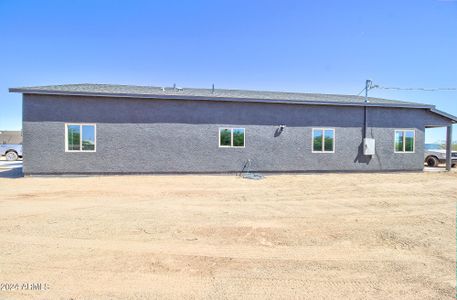 New construction Single-Family house 4215 N Robel Circle, Eloy, AZ 85131 - photo 18 18