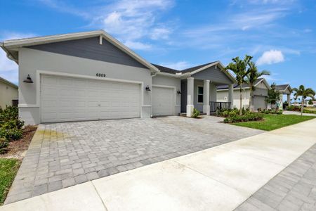 New construction Single-Family house 6809 Nw Cloverdale Avenue, Port Saint Lucie, FL 34987 - photo 0 0