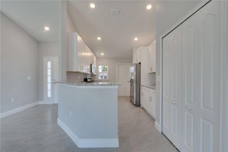 New construction Single-Family house 123 Colchester Place, Kissimmee, FL 34758 - photo 4 4