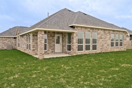 New construction Single-Family house 12002 Champions Forest Drive, Mont Belvieu, TX 77535 - photo 17 17