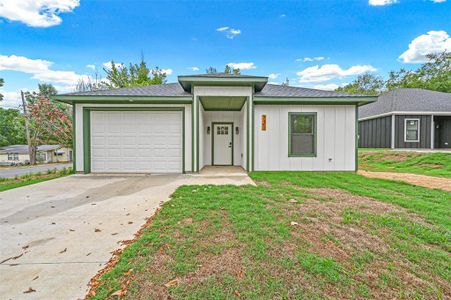 New construction Single-Family house 730 E Walker Street, Denison, TX 75021 - photo 0