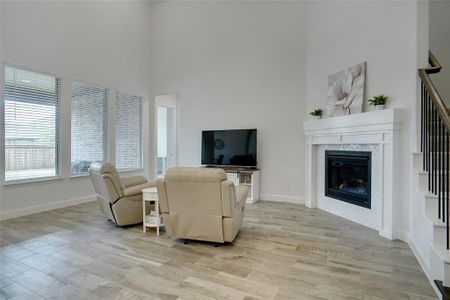 New construction Single-Family house 2808 Augustus Way, Mansfield, TX 76063 - photo 3 3