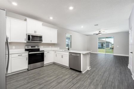 New construction Single-Family house 3323 Chinotto Drive, Lake Alfred, FL 33850 - photo 4 4