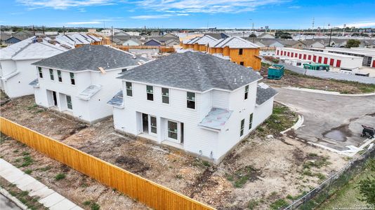 New construction Multi-Family house 8615 Valentina Way, San Antonio, TX 78245 - photo 38 38