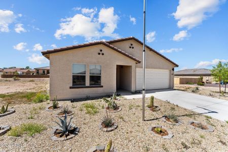 New construction Single-Family house 630 Ringtail Road, Wickenburg, AZ 85390 - photo 26 26