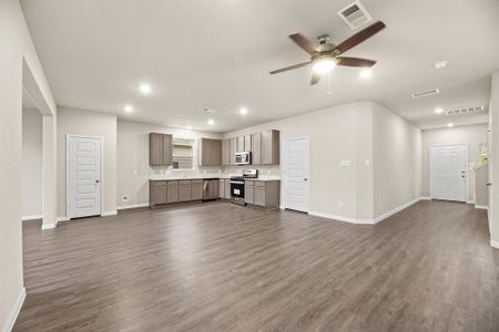 New construction Single-Family house 2911 August Mist Court, Conroe, TX 77304 The Shannon- photo 4 4