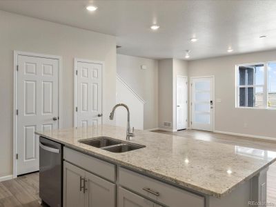 New construction Townhouse house 6375 N Netherland Court, Aurora, CO 80019 - photo 6
