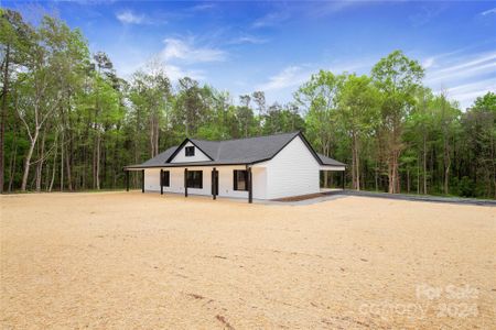 New construction Single-Family house 1115 Lawrence Road, Clover, SC 29710 - photo 0 0