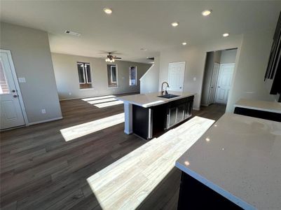 New construction Single-Family house 12871 Lime Stone Lane, Conroe, TX 77303 Savannah Homeplan- photo 7 7