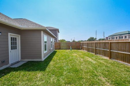 New construction Single-Family house 12215 Timber Estate Drive, Houston, TX 77014 - photo 29 29