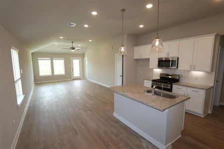 New construction Single-Family house 4949 Perennial, La Marque, TX 77568 Primrose- photo 2 2