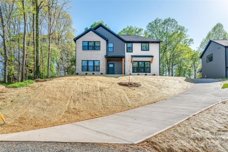 New construction Single-Family house 8325 Tuckalake Drive, Charlotte, NC 28215 - photo 0
