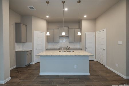 New construction Single-Family house 113 Cheyenne Dr, Floresville, TX 78114 Kingsley- photo 2 2