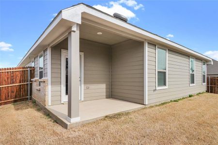 New construction Single-Family house 405 Rose Avenue, Cleburne, TX 76033 Lapis - photo 22 22