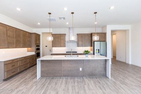 New construction Single-Family house 7551 W Gelding Drive, Peoria, AZ 85381 5526- photo 11 11