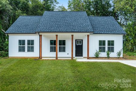 New construction Single-Family house 716 Green Street, Salisbury, NC 28144 - photo 0