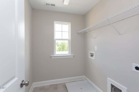 New construction Single-Family house 5181 Goldfinch Turn, Sanford, NC 27332 - photo 7 7