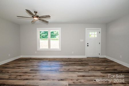 New construction Single-Family house 110 Imperial Heights Road, Statesville, NC 28625 - photo 7 7