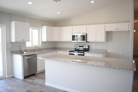 New construction Single-Family house 14780 N Dogwood Road, Florence, AZ 85132 - photo 37 37