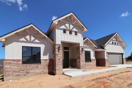 New construction Single-Family house 105 Ash Parkway, La Vernia, TX 78121 - photo 0