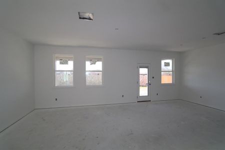 New construction Single-Family house 101 Oconee St, Hutto, TX 78634 Bosque - photo 14 14