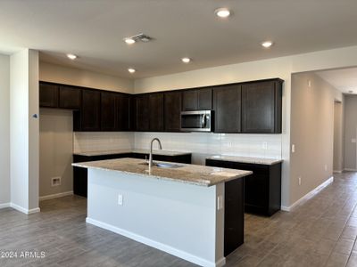 New construction Single-Family house 3381 S 177Th Drive, Goodyear, AZ 85338 - photo 3 3