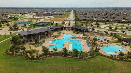 New construction Single-Family house 3200 Trails End Road, Aubrey, TX 76227 - photo 29 29