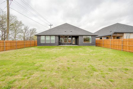 New construction Single-Family house 100 Amelia Avenue, Godley, TX 76044 - photo 37 37