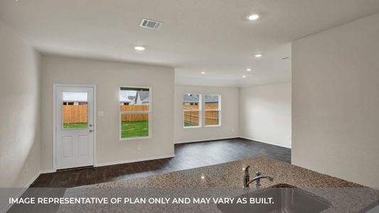 New construction Single-Family house 104 North Richland Drive, Lockhart, TX 78644 - photo 11 11