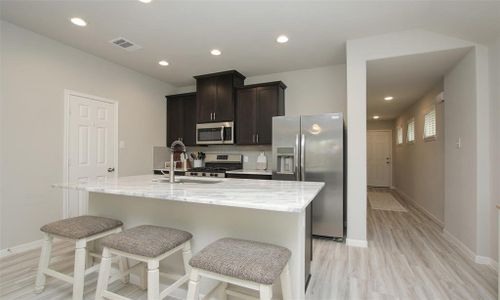 New construction Single-Family house 435 Long Beach Bay Drive, Katy, TX 77493 - photo 8 8