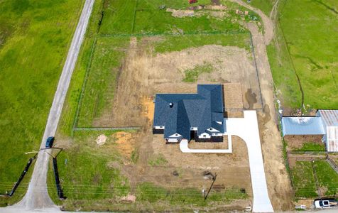 New construction Single-Family house 7196 Hawkeye, Krum, TX 76249 - photo 31 31