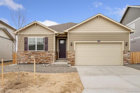 New construction Single-Family house 1936 Pinnacle Avenue, Lochbuie, CO 80603 Chatham- photo 0
