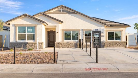 New construction Single-Family house 10335 West Luxton Lane, Phoenix, AZ 85353 - photo 7 7