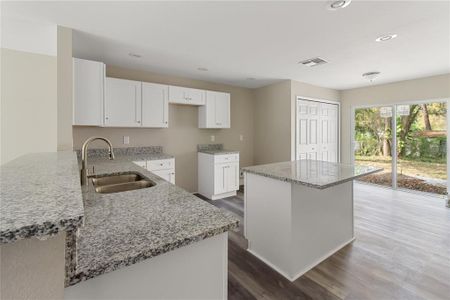 New construction Single-Family house 3019 Thornhill Road, Winter Haven, FL 33880 - photo 7 7