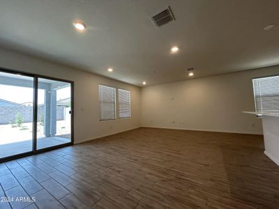 New construction Single-Family house 36517 W San Ildefanso Avenue, Maricopa, AZ 85138 - photo 9 9