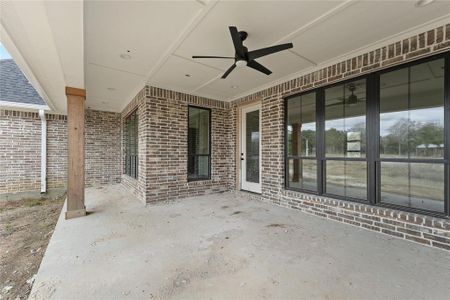 New construction Single-Family house 2710 Hackberry Run, Alvin, TX 77511 - photo 41 41