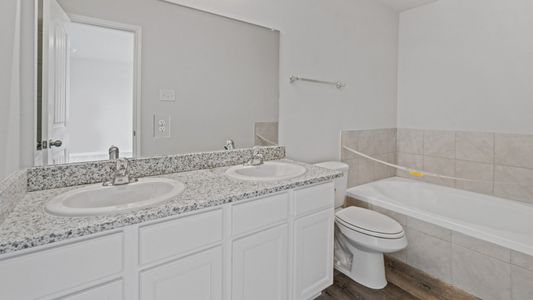New construction Single-Family house 5600 Shore Point Trail, Fort Worth, TX 76119 - photo 15 15