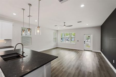 New construction Single-Family house 2156 43Rd Terrace N, Saint Petersburg, FL 33714 - photo 7 7