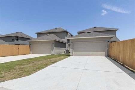 New construction Single-Family house 909 Paddock Lane, Georgetown, TX 78626 - photo 29 29