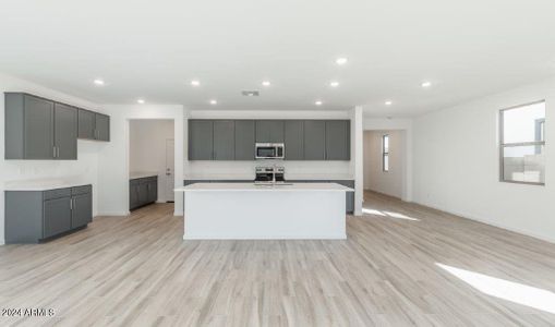 New construction Single-Family house 7423 W Northview Avenue, Glendale, AZ 85303 Medley- photo