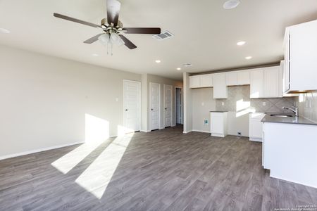 New construction Single-Family house 8632 Merlin Cove, San Antonio, TX 78222 Waller N- photo 3 3