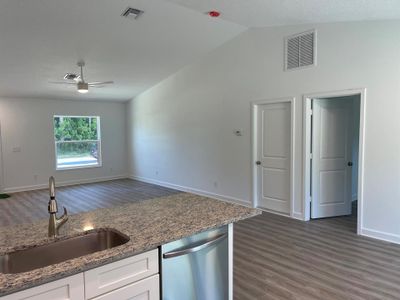 New construction Single-Family house 1115 Sw 18Th Street, Vero Beach, FL 32962 - photo 4 4