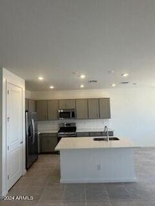 New construction Single-Family house 25368 N 159Th Drive, Surprise, AZ 85387 - photo 4 4