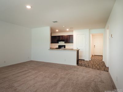 New construction Single-Family house 7510 Capella Circle, San Antonio, TX 78252 - photo 2 2